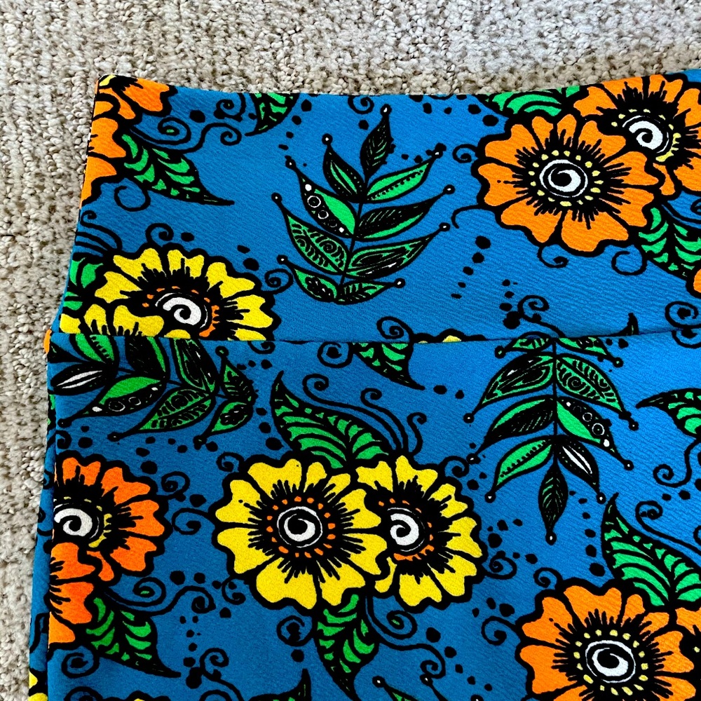 LuLaRoe Cassie skirt